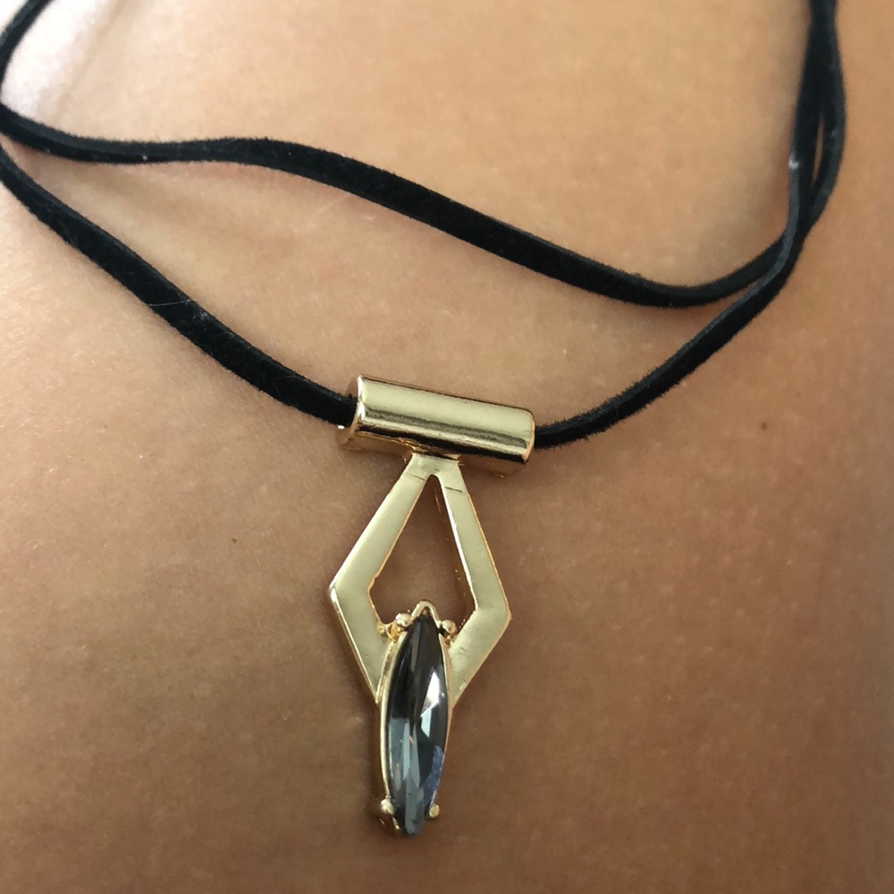 Double layered choker